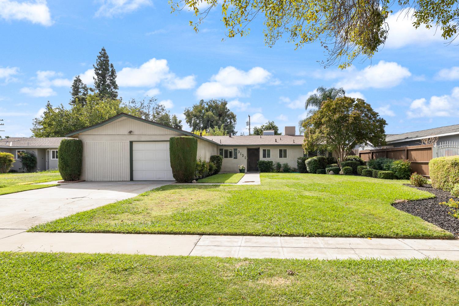 3131 W Swift Ave