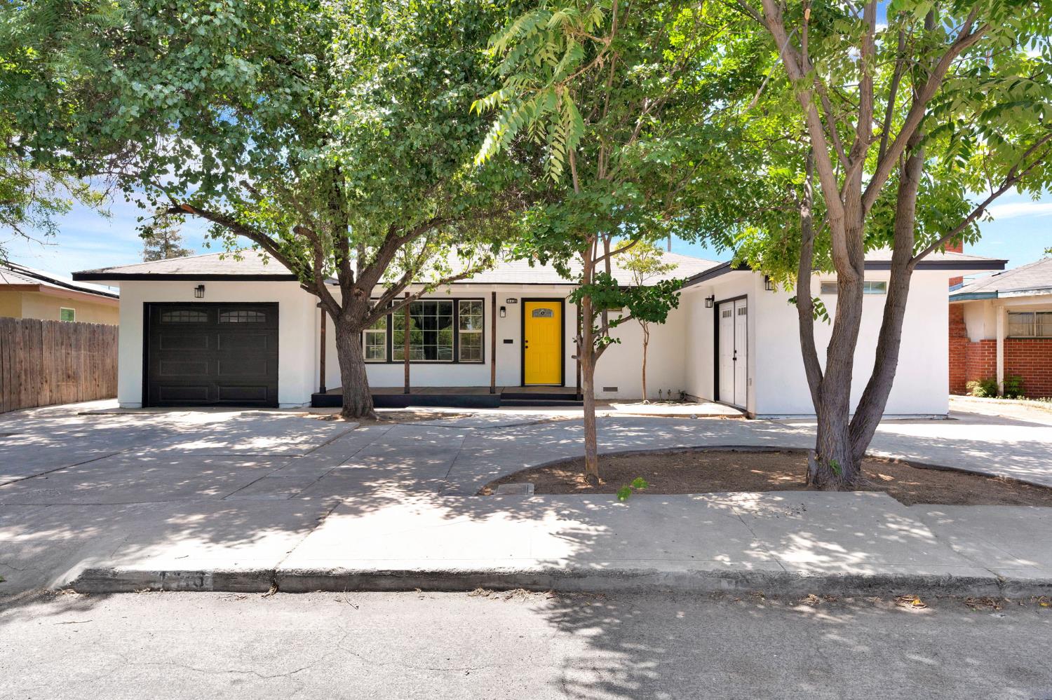 4416 E Curran Dr
